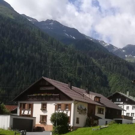 Haus Morgensonne Hotel Pettneu am Arlberg Exterior photo