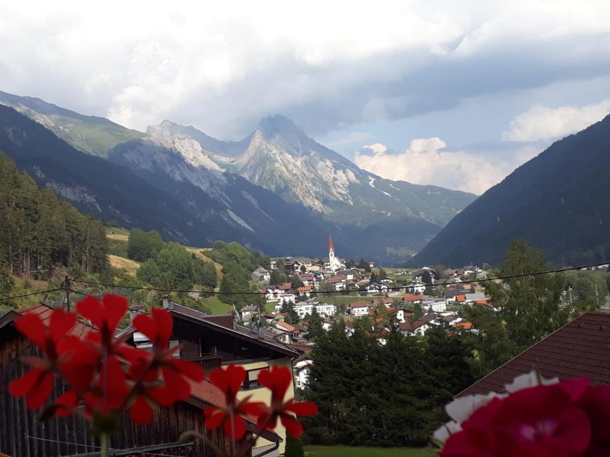 Haus Morgensonne Hotel Pettneu am Arlberg Exterior photo